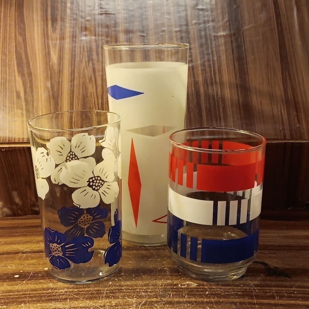 Vintage mcm patriotic glasses barware